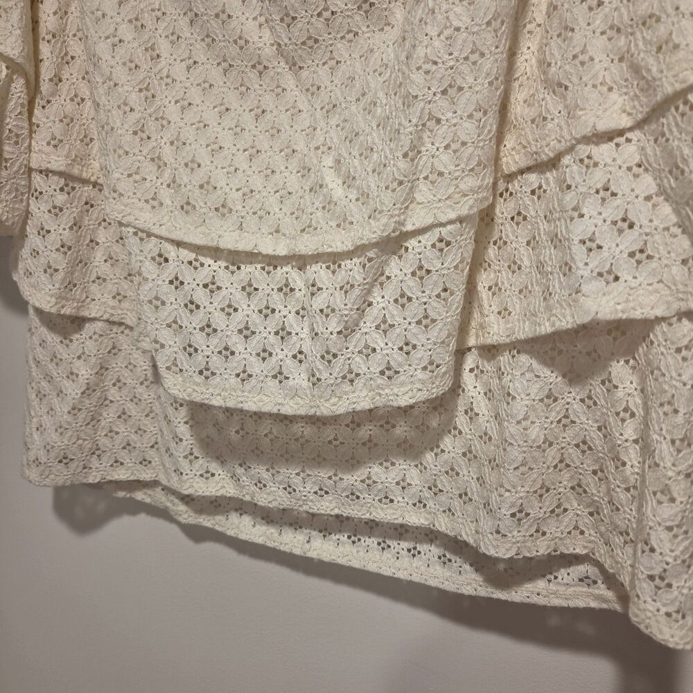 Banana Republic Sz Medium Womens Lace Off-the-Shoulder Ruffle Top Cream - Picture 12 of 12